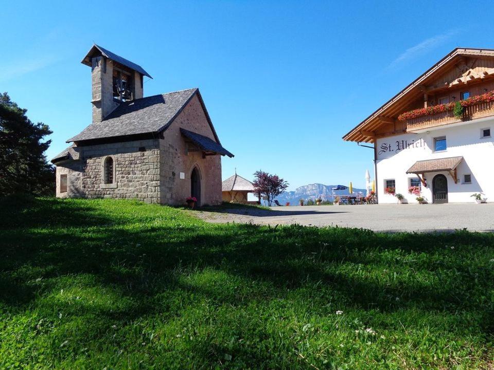 Gasthof St. Ulrich Mölten Eksteriør bilde