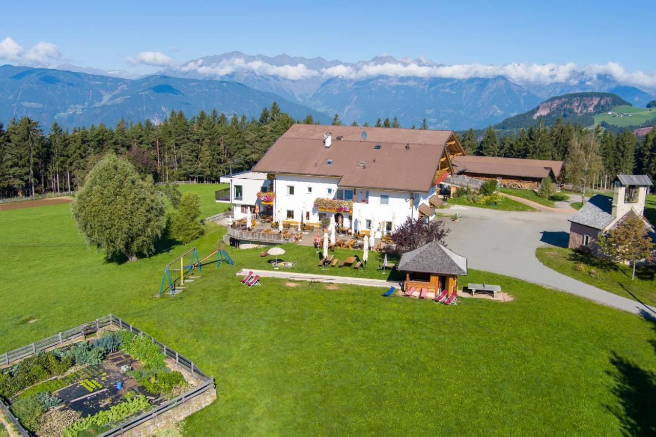 Gasthof St. Ulrich Mölten Eksteriør bilde